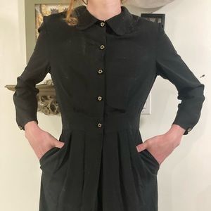 Amazing vintage goth pleated wide leg jumpsuit w peter pan collar & shoulder pad